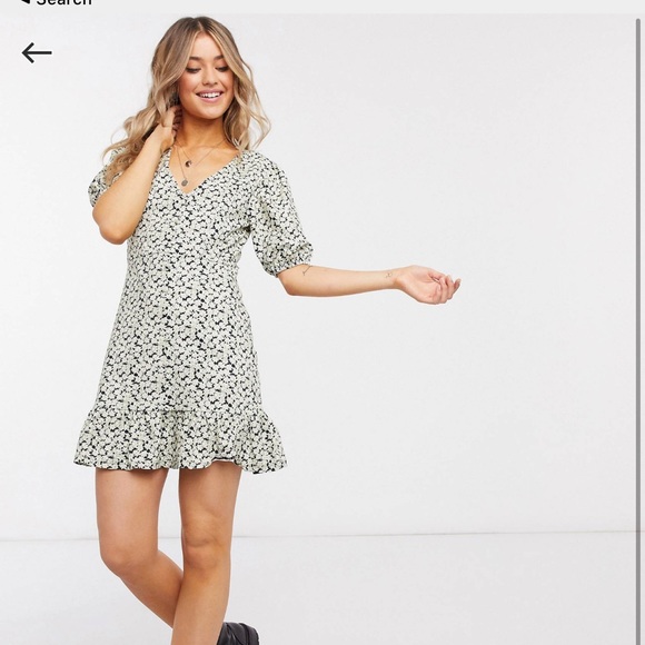 ASOS Dresses & Skirts - 🚨MAKE AN OFFER🚨 ASOS Tea Dress with Buttons in Floral Print